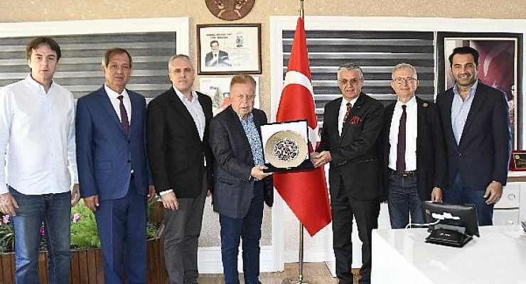 Okan’dan Başkan Topaloğlu’na ziyaret