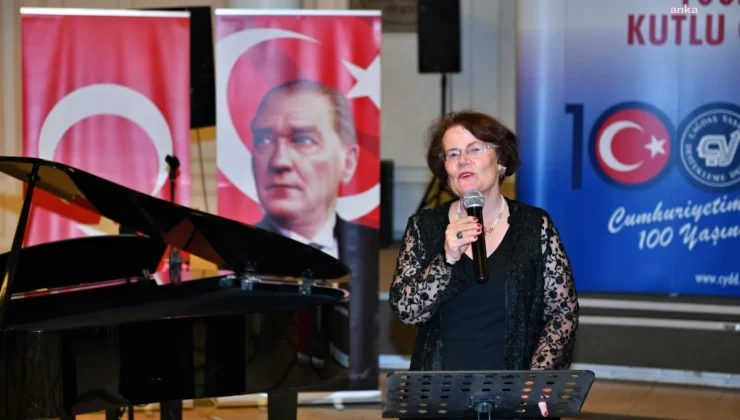 ÇYDD Cumhuriyet Balosu’nda Atatürk’e söz verdi